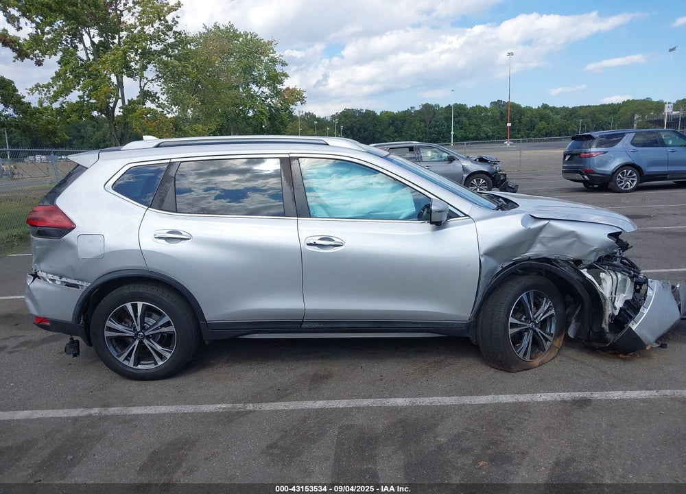 2019 NISSAN ROGUE SV VIN: 5N1AT2MV0KC827569