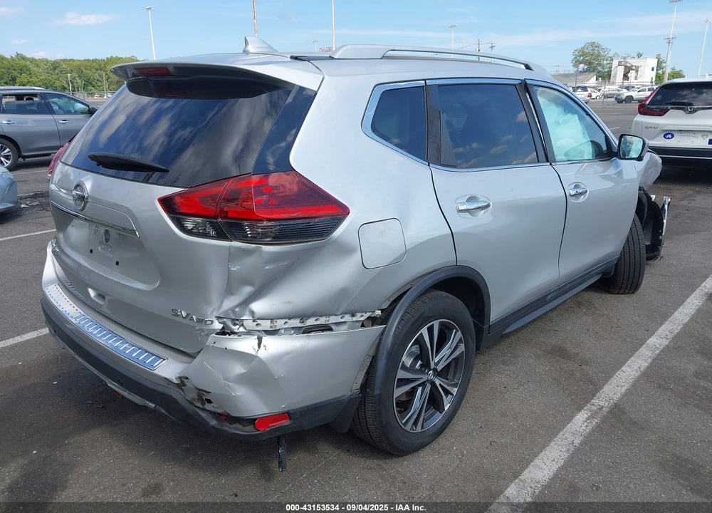 2019 NISSAN ROGUE SV VIN: 5N1AT2MV0KC827569
