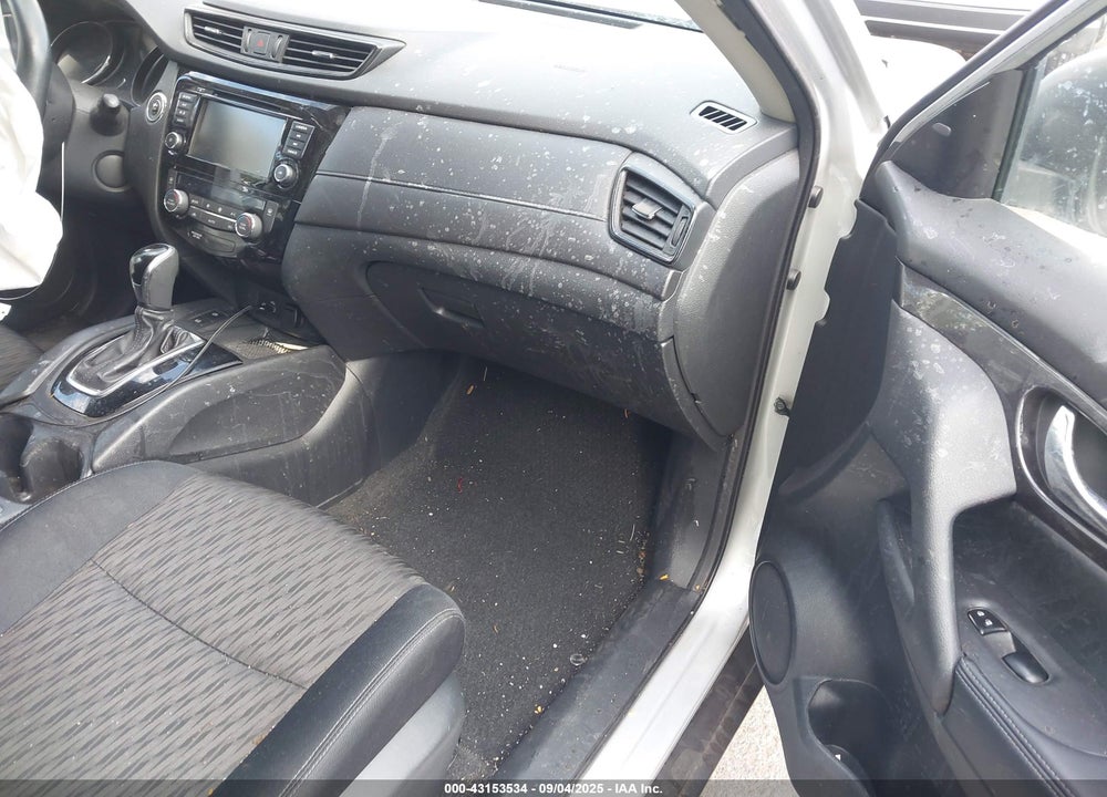 2019 NISSAN ROGUE SV VIN: 5N1AT2MV0KC827569