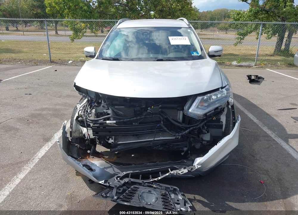 2019 NISSAN ROGUE SV VIN: 5N1AT2MV0KC827569