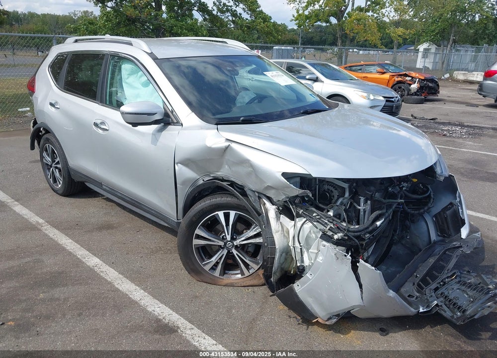 2019 NISSAN ROGUE SV VIN: 5N1AT2MV0KC827569