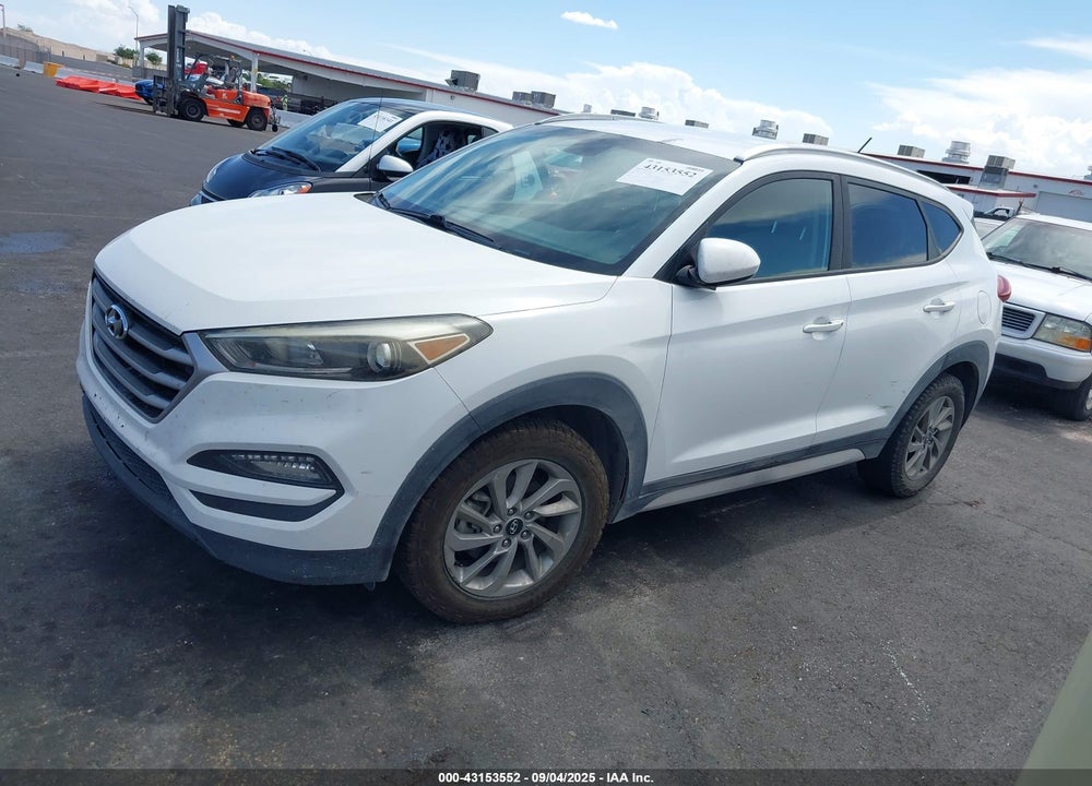 2017 HYUNDAI TUCSON SE VIN: KM8J33A46HU446779