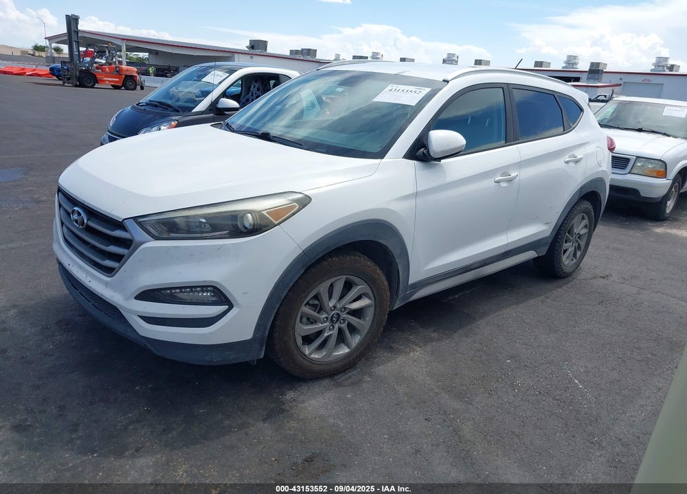 2017 HYUNDAI TUCSON SE VIN: KM8J33A46HU446779