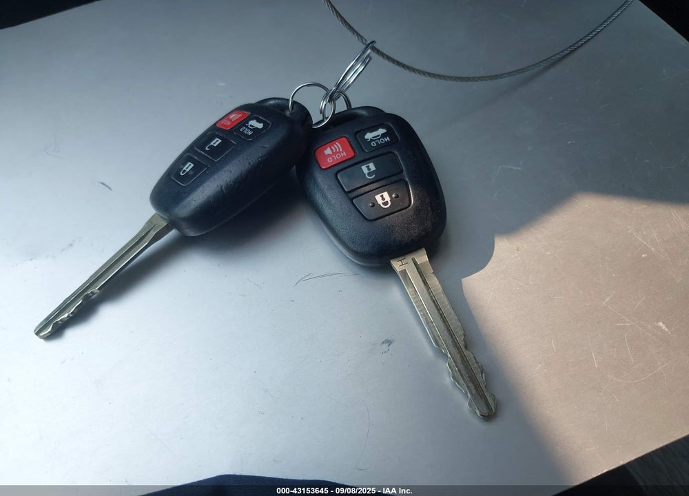 2015 TOYOTA COROLLA VIN: 5YFBURHE1FP193713