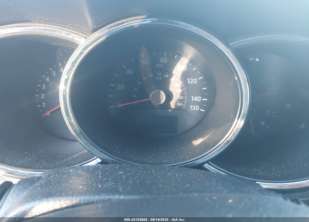 2013 KIA SORENTO VIN: 5XYKUDA24DG339137