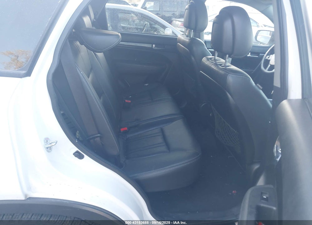 2013 KIA SORENTO VIN: 5XYKUDA24DG339137