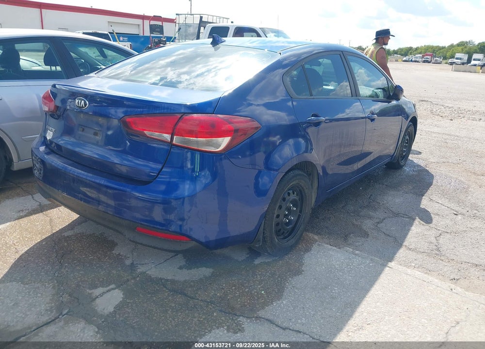 2017 KIA FORTE VIN: 3KPFK4A71HE152248
