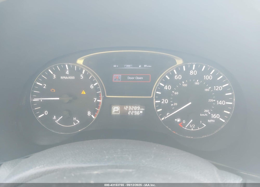 2015 NISSAN PATHFINDER VIN: 5N1AR2MM4FC637267