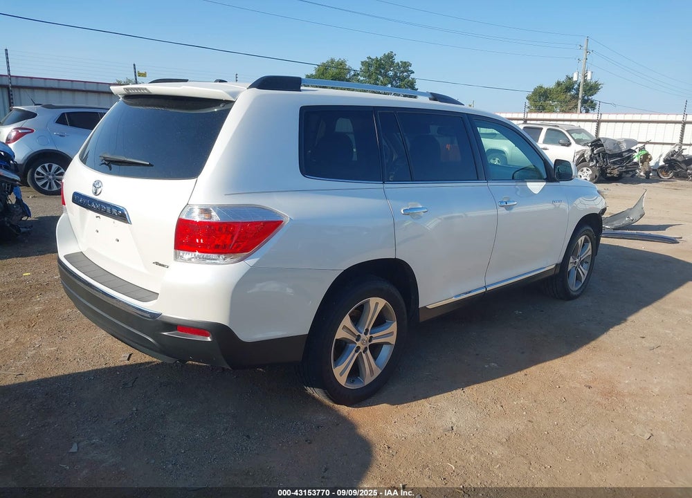 2013 TOYOTA HIGHLANDER LIMITED V6 VIN: 5TDDK3EH0DS207874