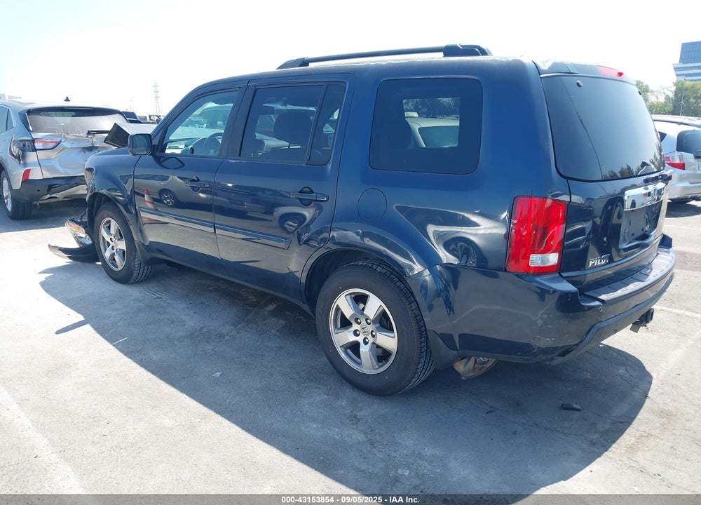 2011 HONDA PILOT VIN: 5FNYF3H67BB037353