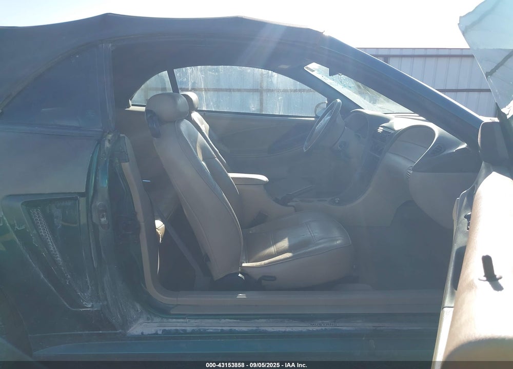 2001 FORD MUSTANG VIN: 1FAFP444X1F151099