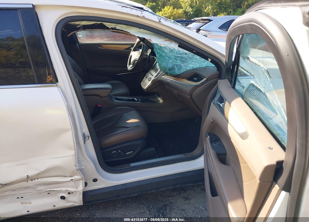 2015 LINCOLN MKC VIN: 5LMTJ2AH3FUJ47496