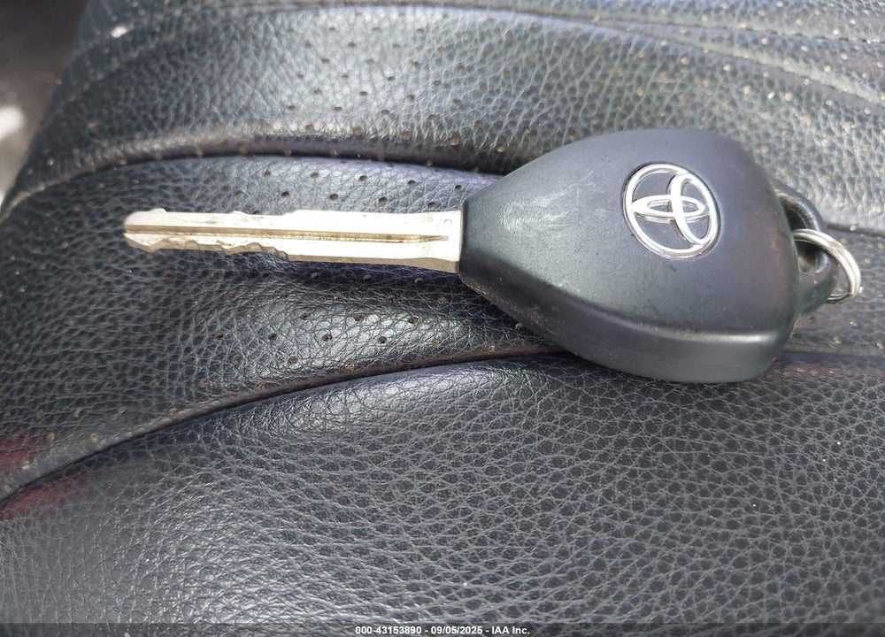 2014 TOYOTA COROLLA L VIN: 2T1BURHE2EC062501