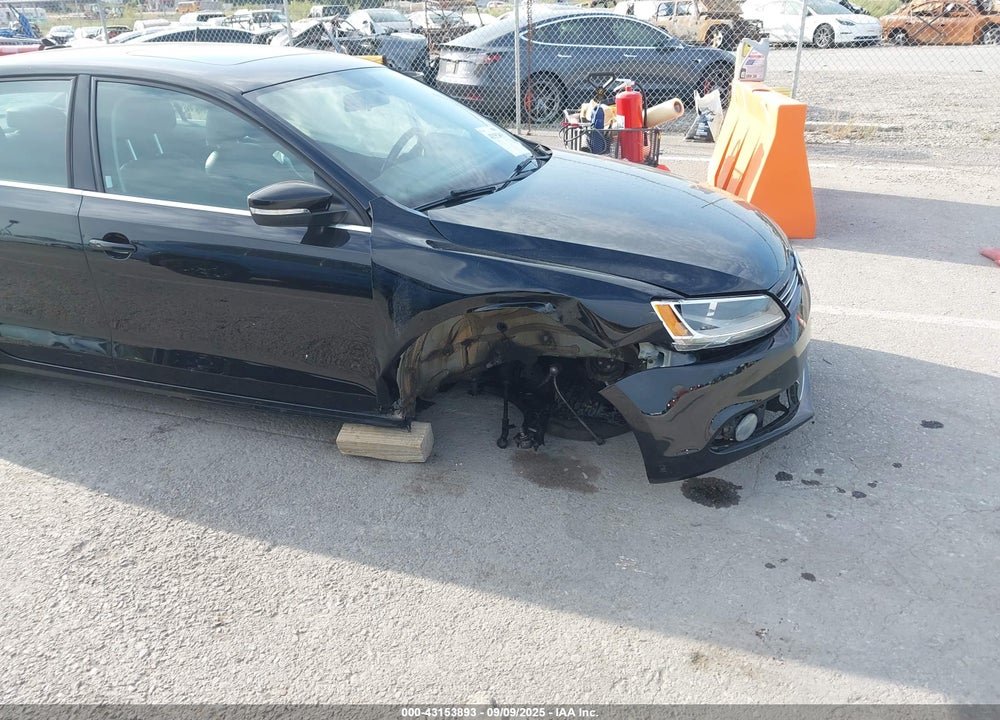2013 VOLKSWAGEN JETTA VIN: 3VWLL7AJXDM392294