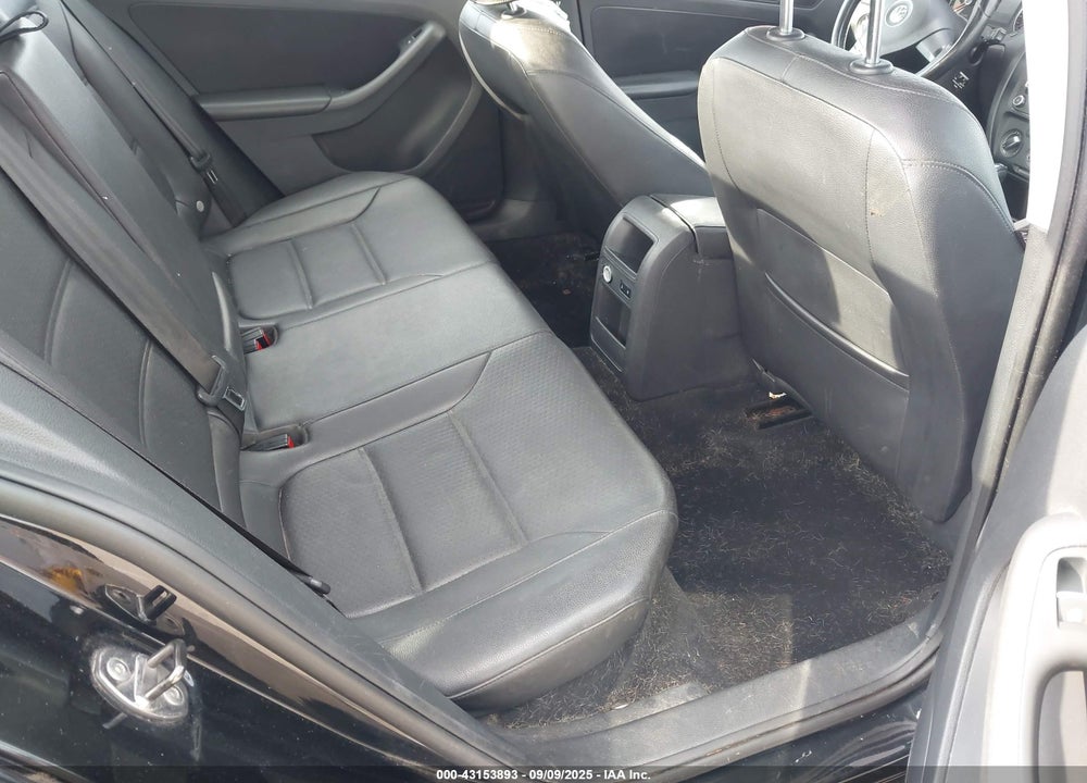 2013 VOLKSWAGEN JETTA VIN: 3VWLL7AJXDM392294
