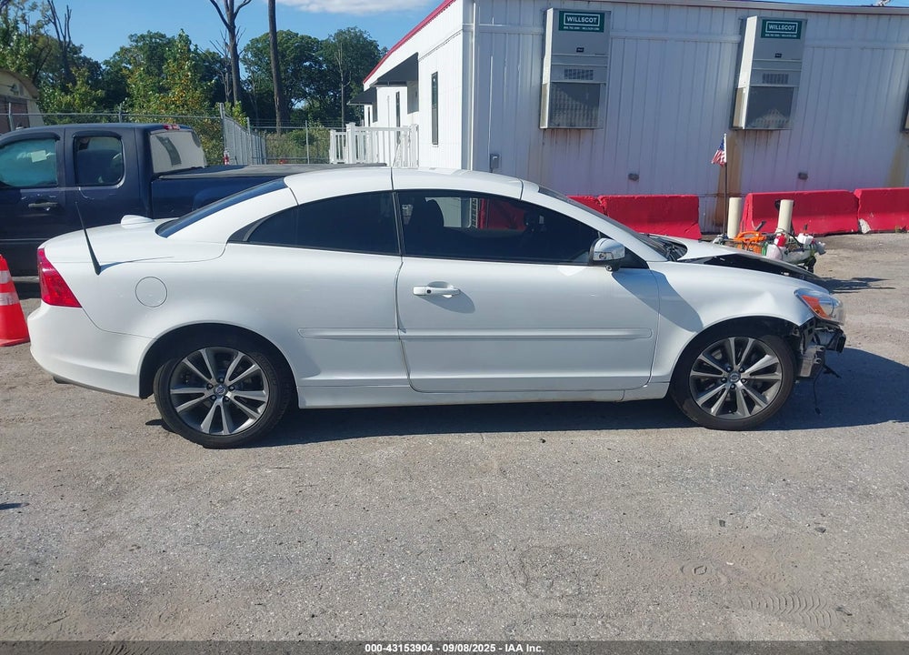 2011 VOLVO C70 VIN: YV1672MC2BJ116703
