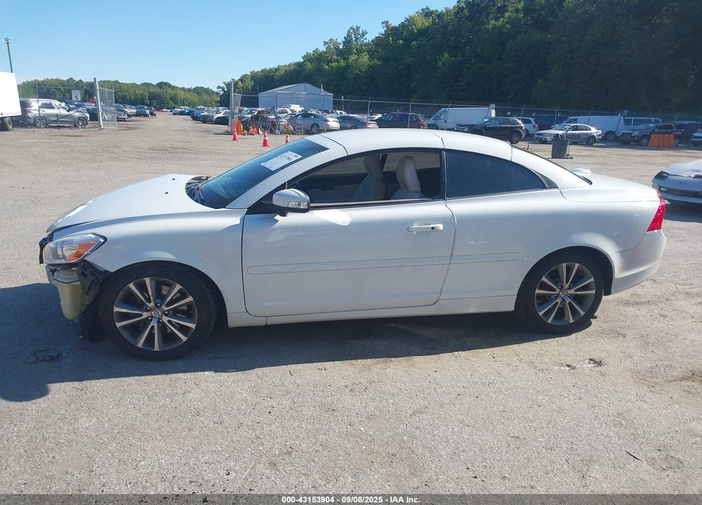 2011 VOLVO C70 VIN: YV1672MC2BJ116703