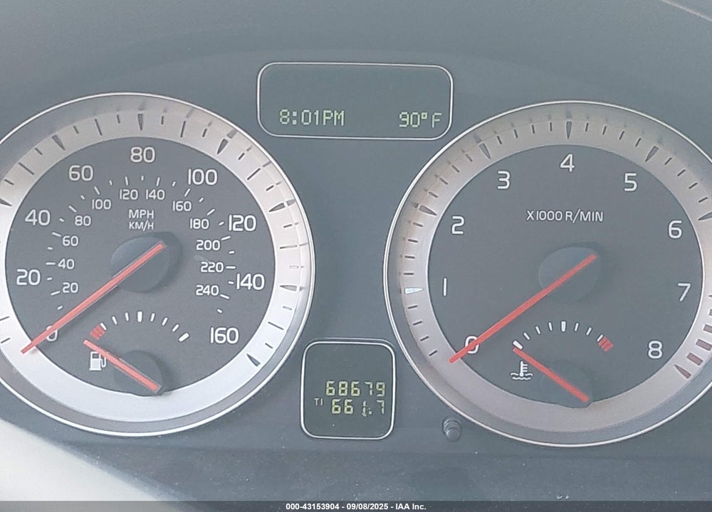 2011 VOLVO C70 VIN: YV1672MC2BJ116703
