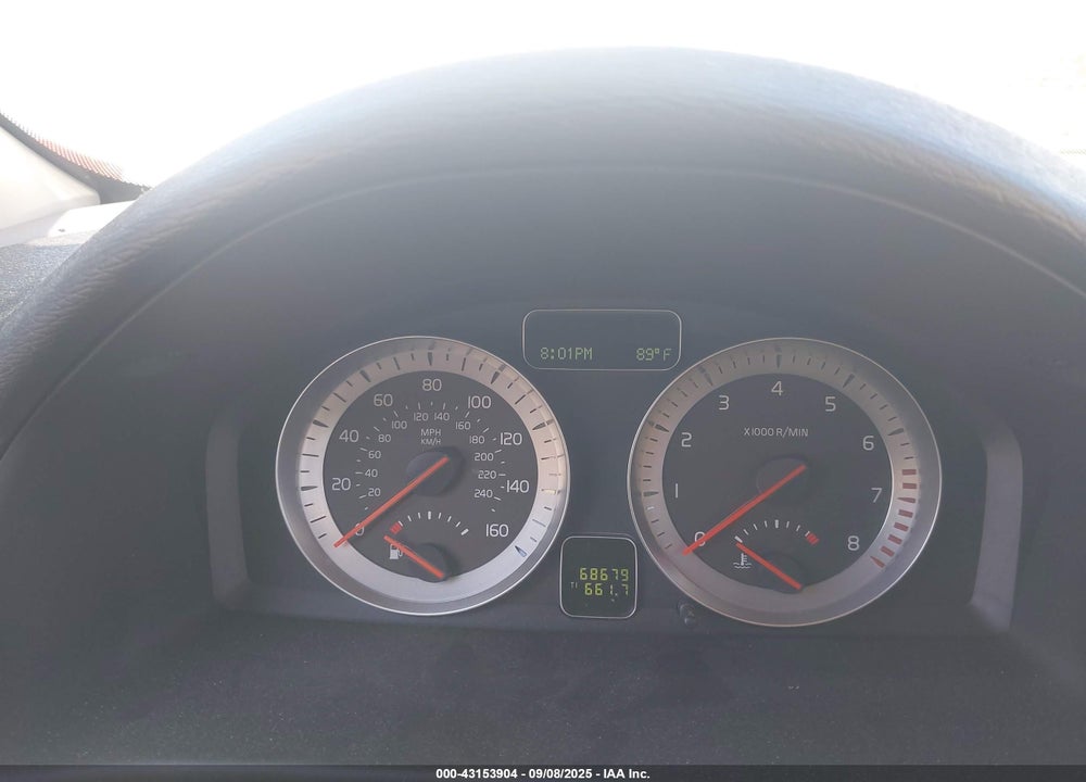 2011 VOLVO C70 VIN: YV1672MC2BJ116703