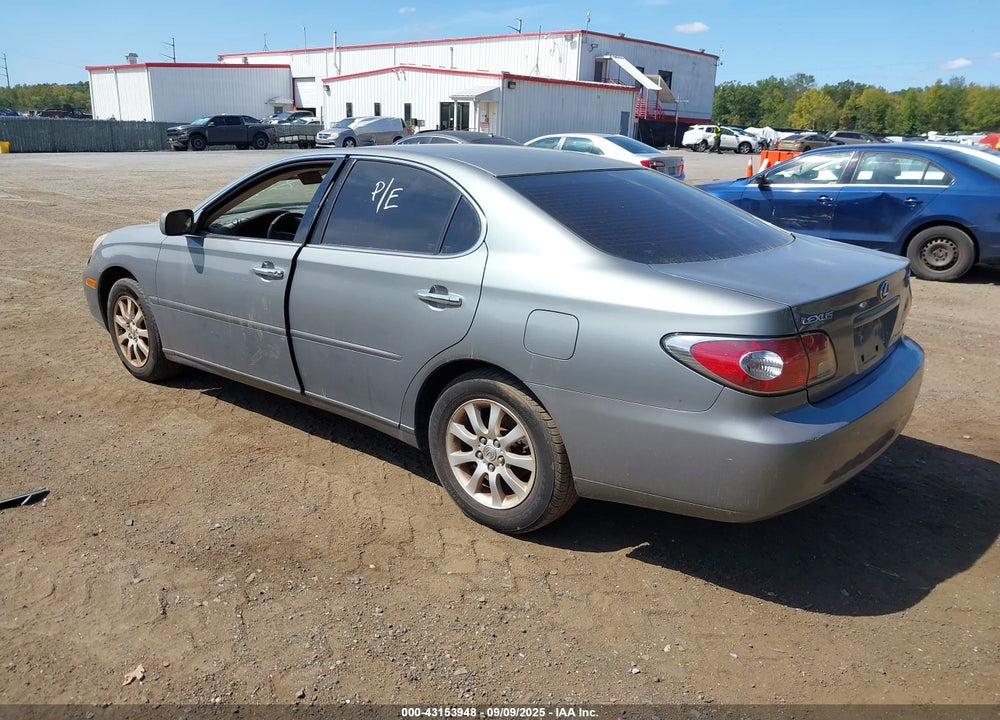 2002 LEXUS ES 300 VIN: JTHBF30G920075741
