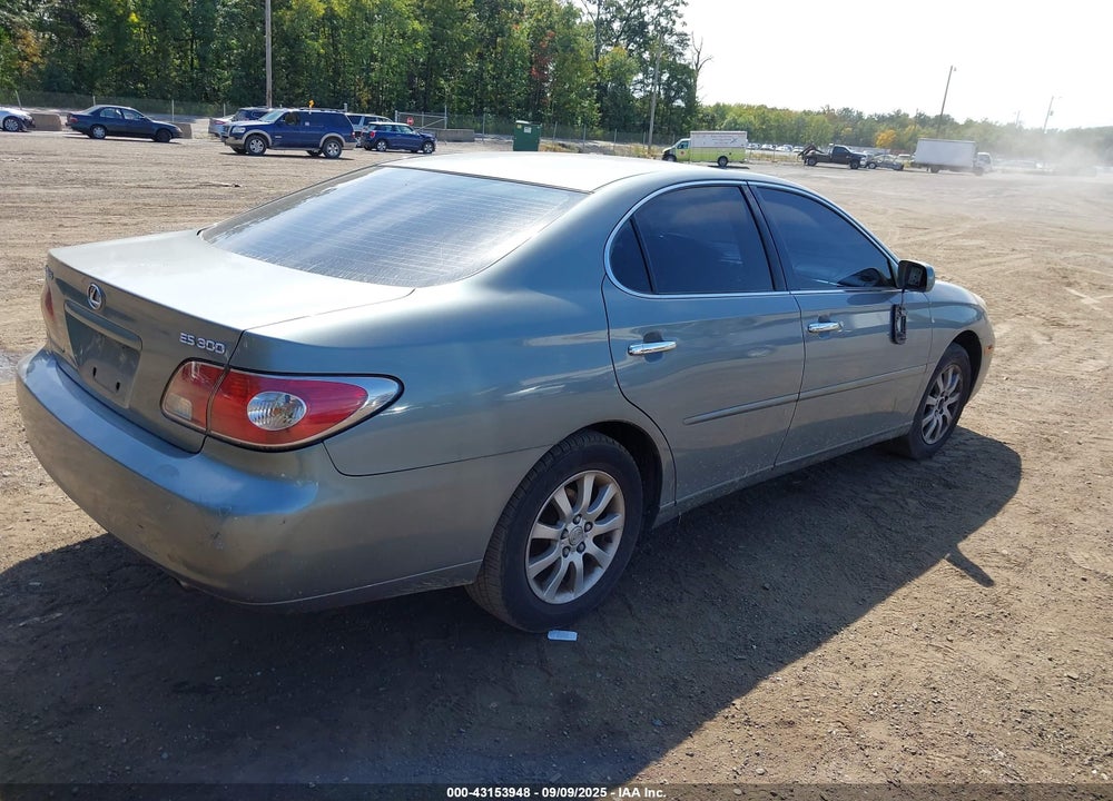 2002 LEXUS ES 300 VIN: JTHBF30G920075741