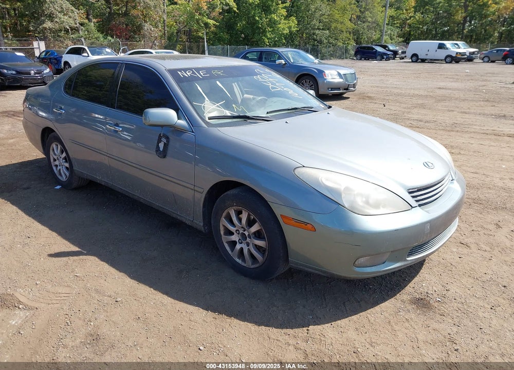 2002 LEXUS ES 300 VIN: JTHBF30G920075741