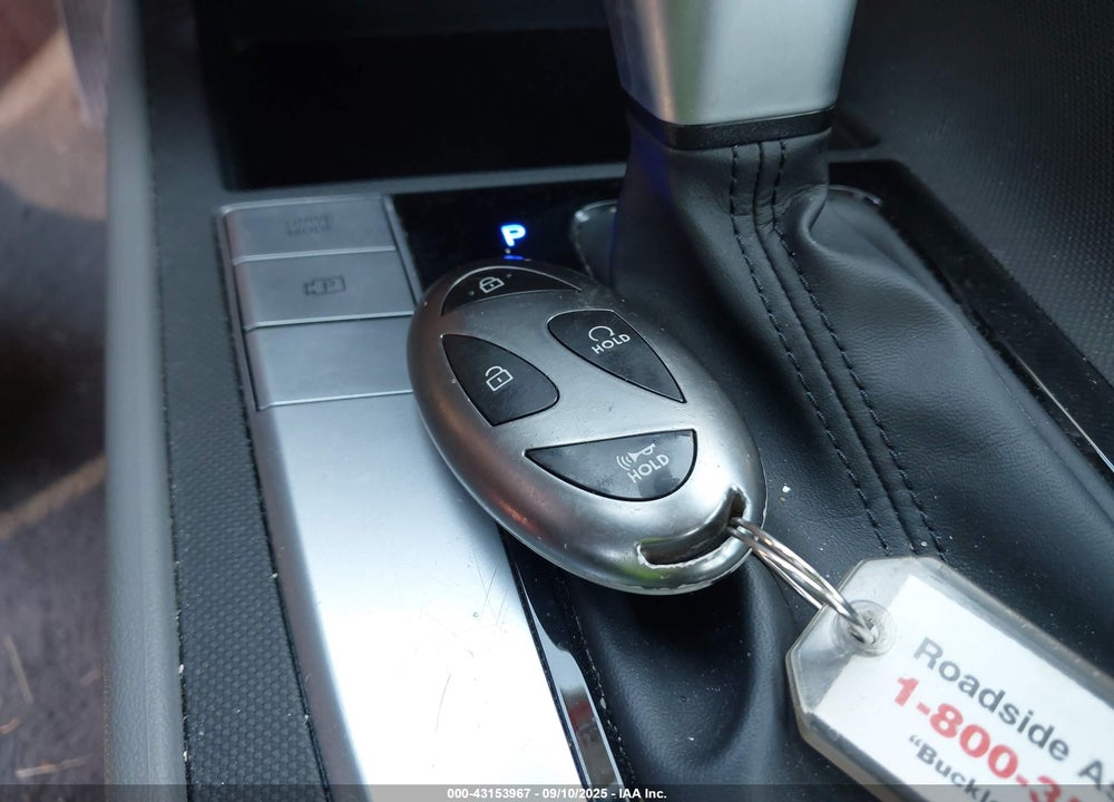2024 HYUNDAI ELANTRA VIN: KMHLM4DG7RU673482