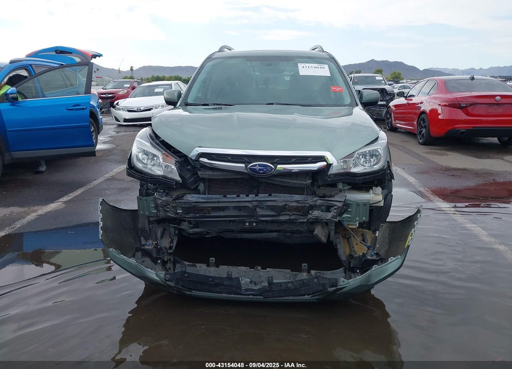 2018 SUBARU FORESTER VIN: JF2SJAGC6JH411578