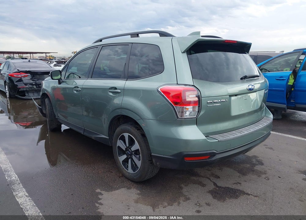 2018 SUBARU FORESTER VIN: JF2SJAGC6JH411578