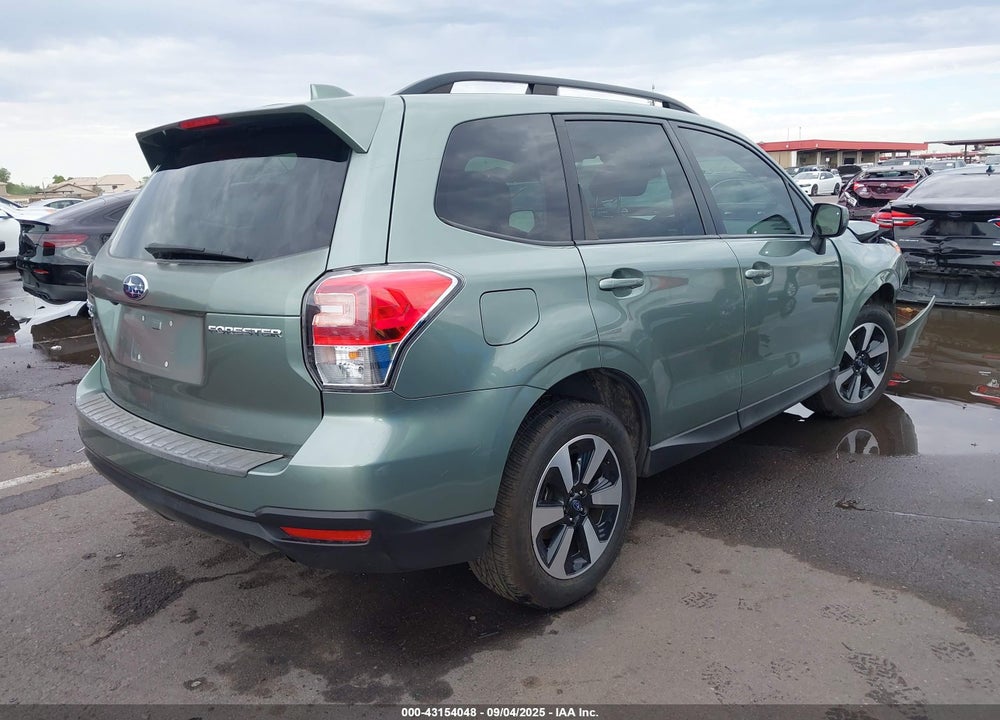2018 SUBARU FORESTER VIN: JF2SJAGC6JH411578