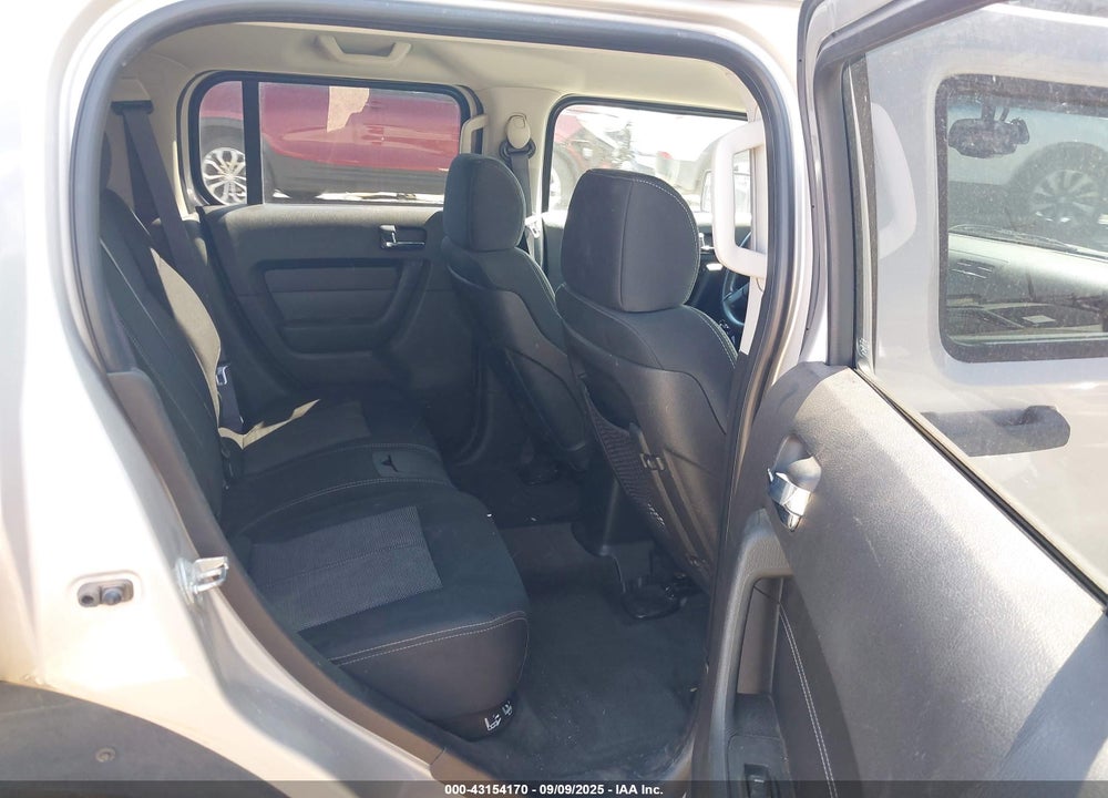 2006 HUMMER H3 SUV VIN: 5GTDN136668106397