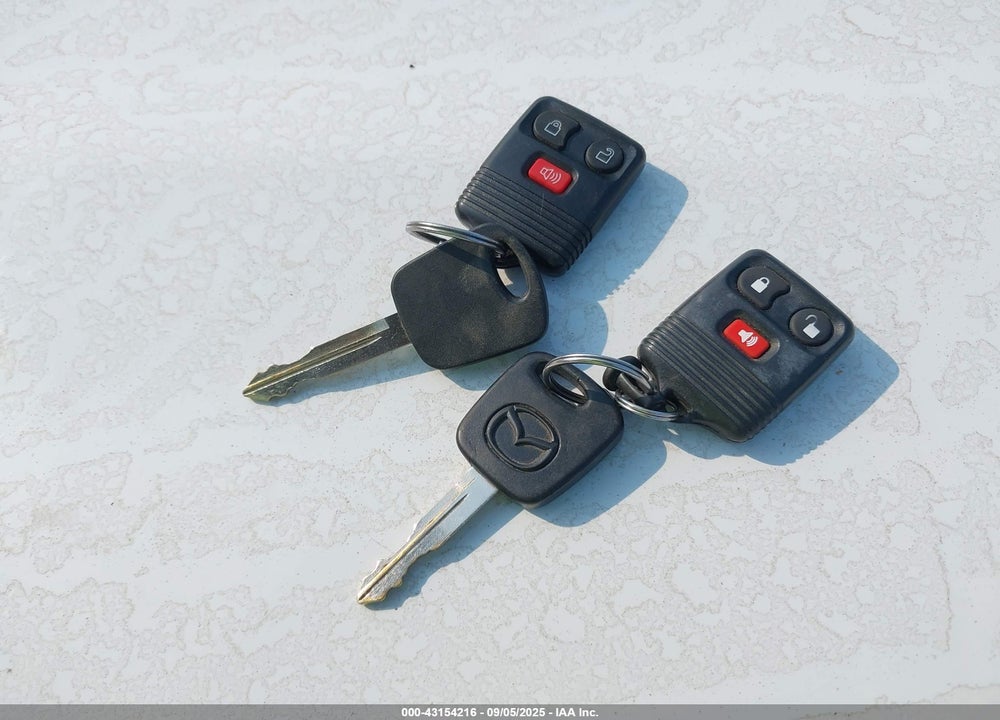 2002 MAZDA TRIBUTE ES V6/LX V6 VIN: 4F2CU08132KM43748