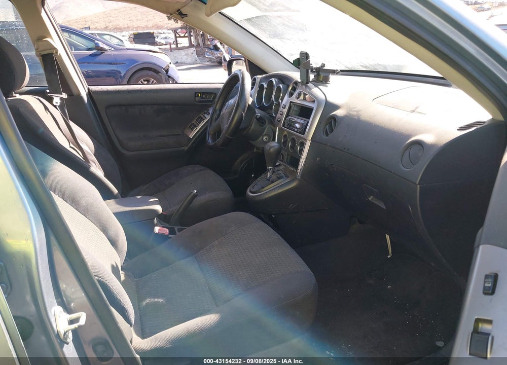2005 TOYOTA MATRIX VIN: 2T1KR32E95C416862