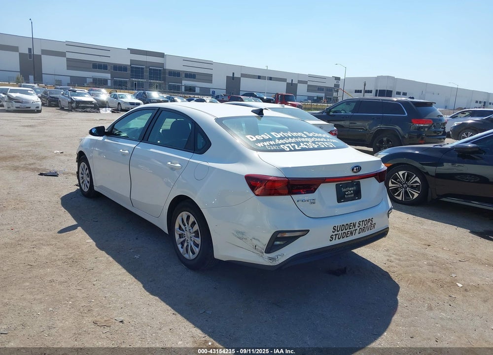 2021 KIA FORTE FE VIN: 3KPF24AD7ME276850