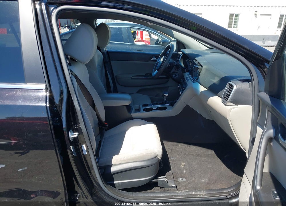 2020 KIA SPORTAGE LX VIN: KNDPM3AC8L7723118