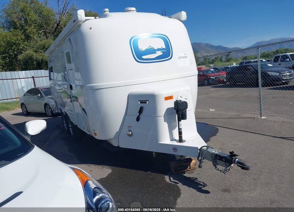 2021 OLIVER ELITE II VIN: 1Z9BC2327MH305166