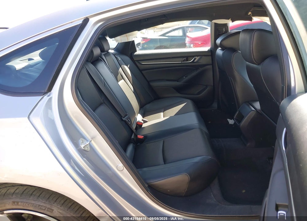 2022 HONDA ACCORD VIN: 1HGCV3F26NA042734