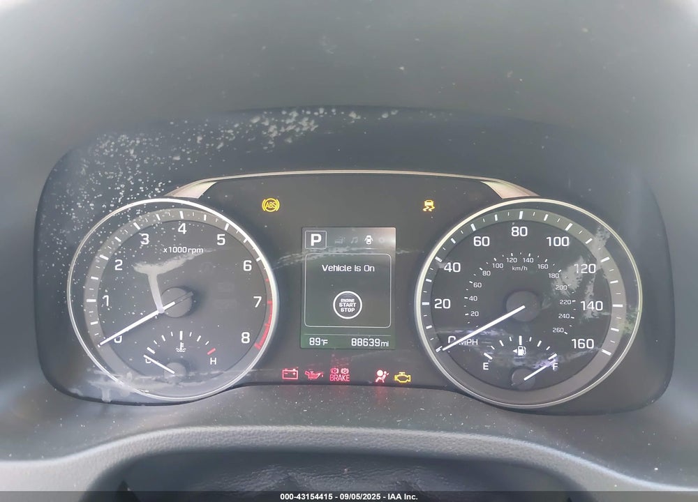2017 HYUNDAI ELANTRA VIN: KMHD84LF7HU407265