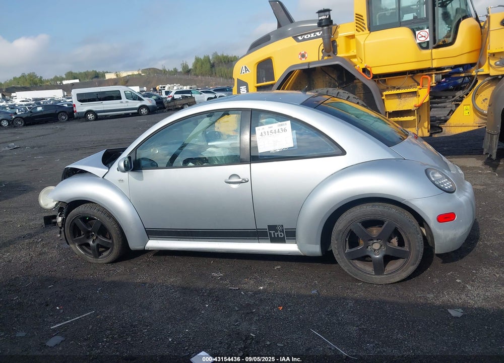 2002 VOLKSWAGEN NEW BEETLE SPORT VIN: 3VWED21CX2M449780