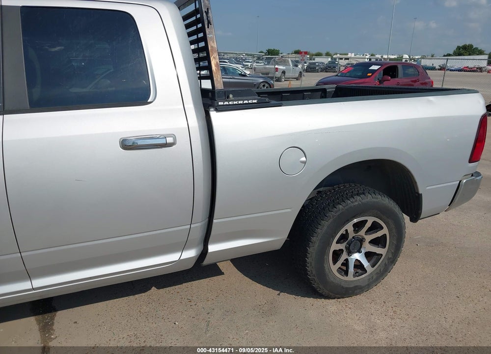 2017 RAM 1500 SLT 4X2 6'4 BOX VIN: 1C6RR6GG9HS804274