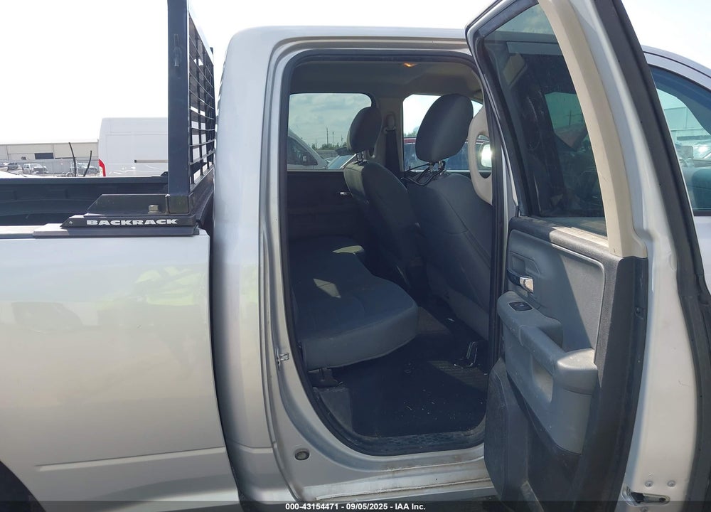 2017 RAM 1500 SLT 4X2 6'4 BOX VIN: 1C6RR6GG9HS804274