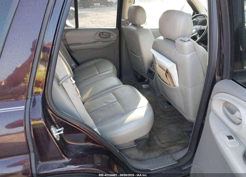 2008 CHEVROLET TRAILBLAZER LT VIN: 1GNDS13S682235427