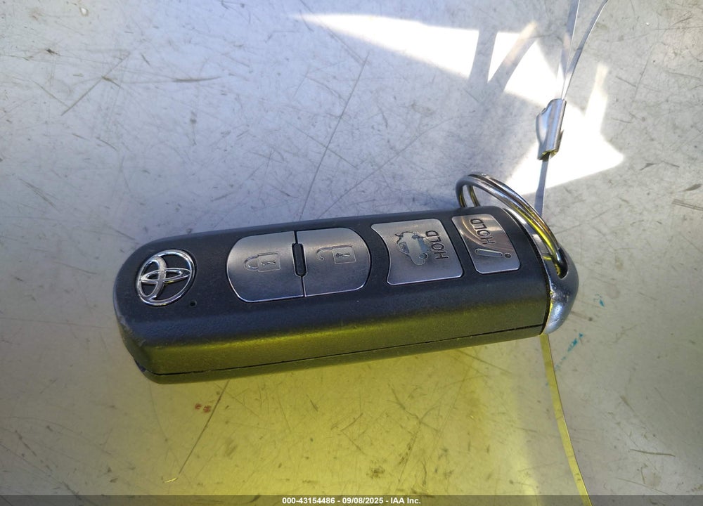 2017 TOYOTA YARIS VIN: 3MYDLBYVXHY182281