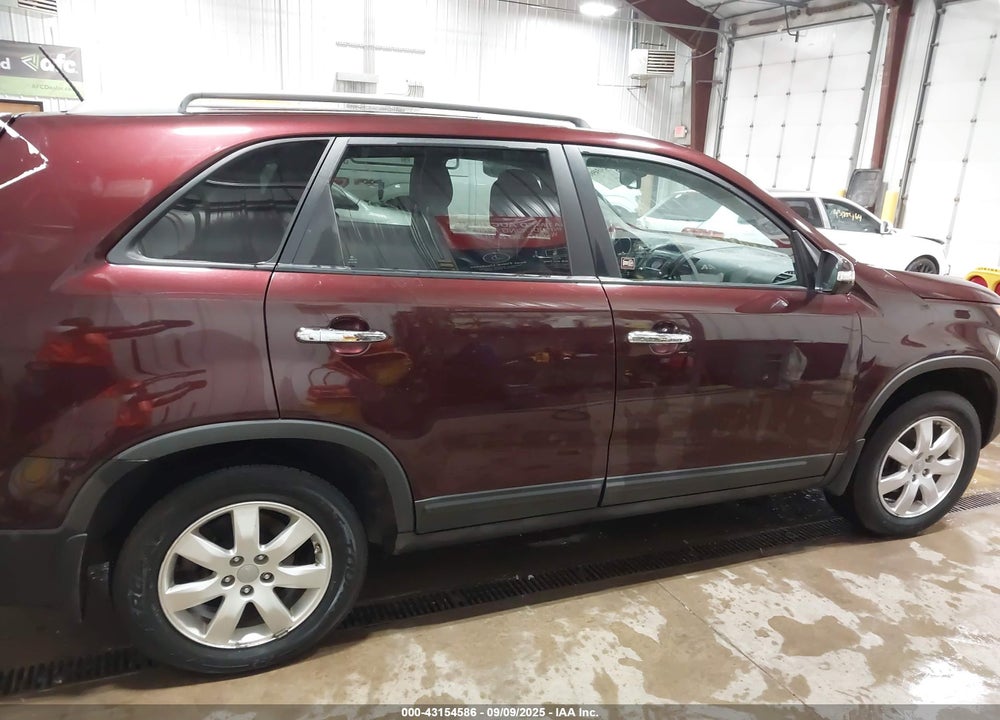 2013 KIA SORENTO VIN: 5XYKT4A66DG383839
