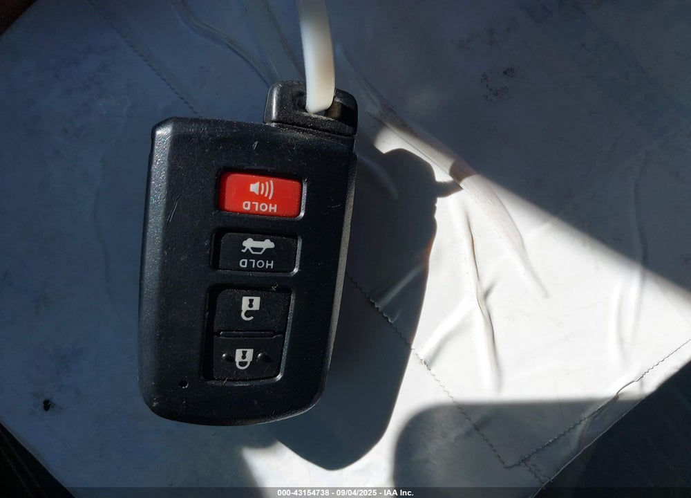 2017 TOYOTA PRIUS VIN: JTDKARFU7H3041935