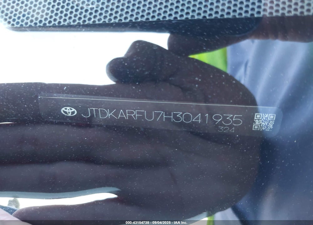 2017 TOYOTA PRIUS VIN: JTDKARFU7H3041935