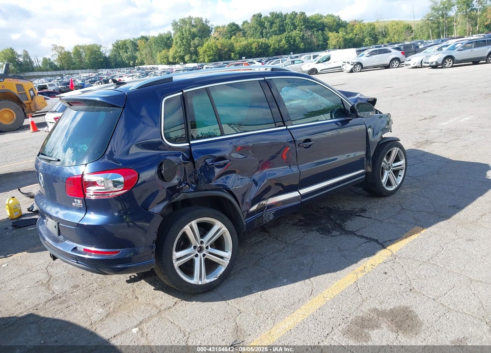2016 VOLKSWAGEN TIGUAN R-LINE VIN: WVGBV7AX2GW616865