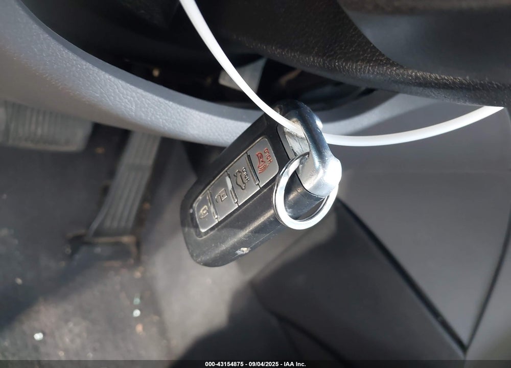 2015 HYUNDAI SONATA HYBRID LIMITED VIN: KMHEC4A42FA119222
