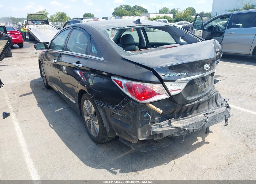 2015 HYUNDAI SONATA HYBRID LIMITED VIN: KMHEC4A42FA119222