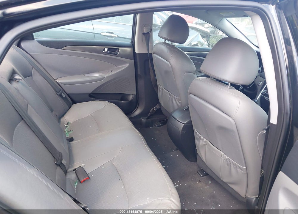 2015 HYUNDAI SONATA HYBRID LIMITED VIN: KMHEC4A42FA119222